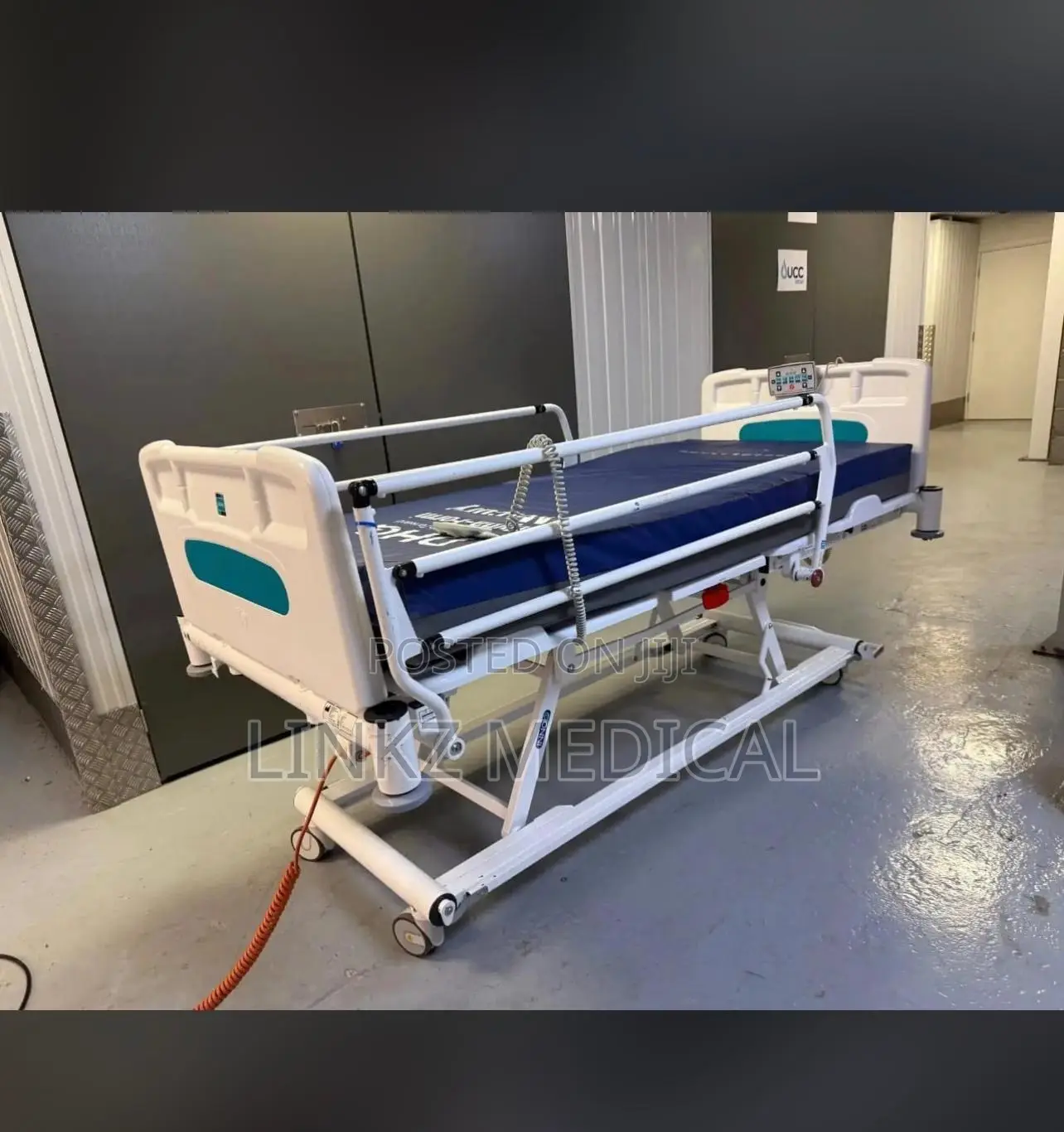 Huntleigh / Arjo Huntleigh Enterprise 5000 Patient Beds