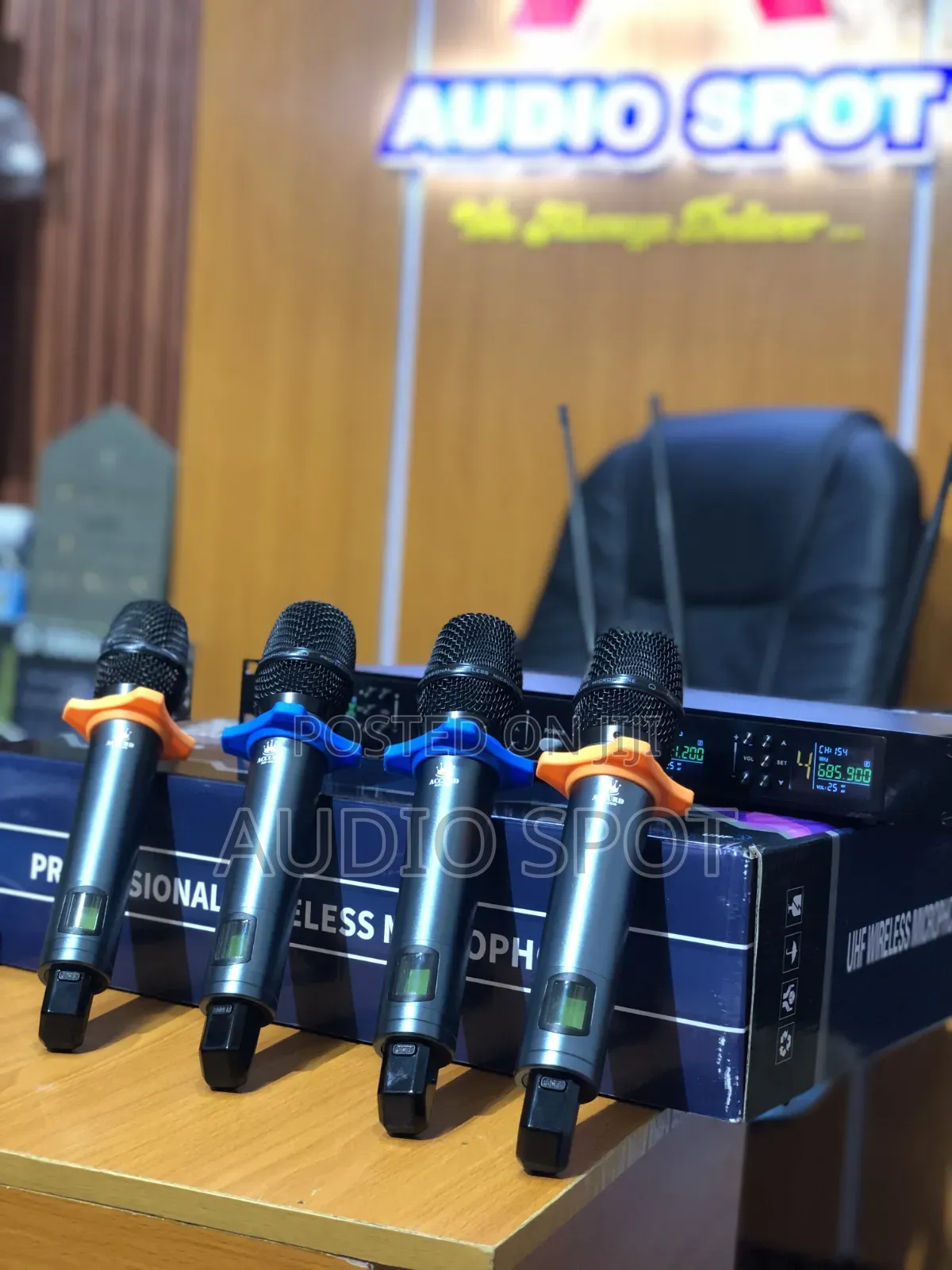 Original Accurd Ad-400 Professional 4 in 1 Digital Wireless Microphone