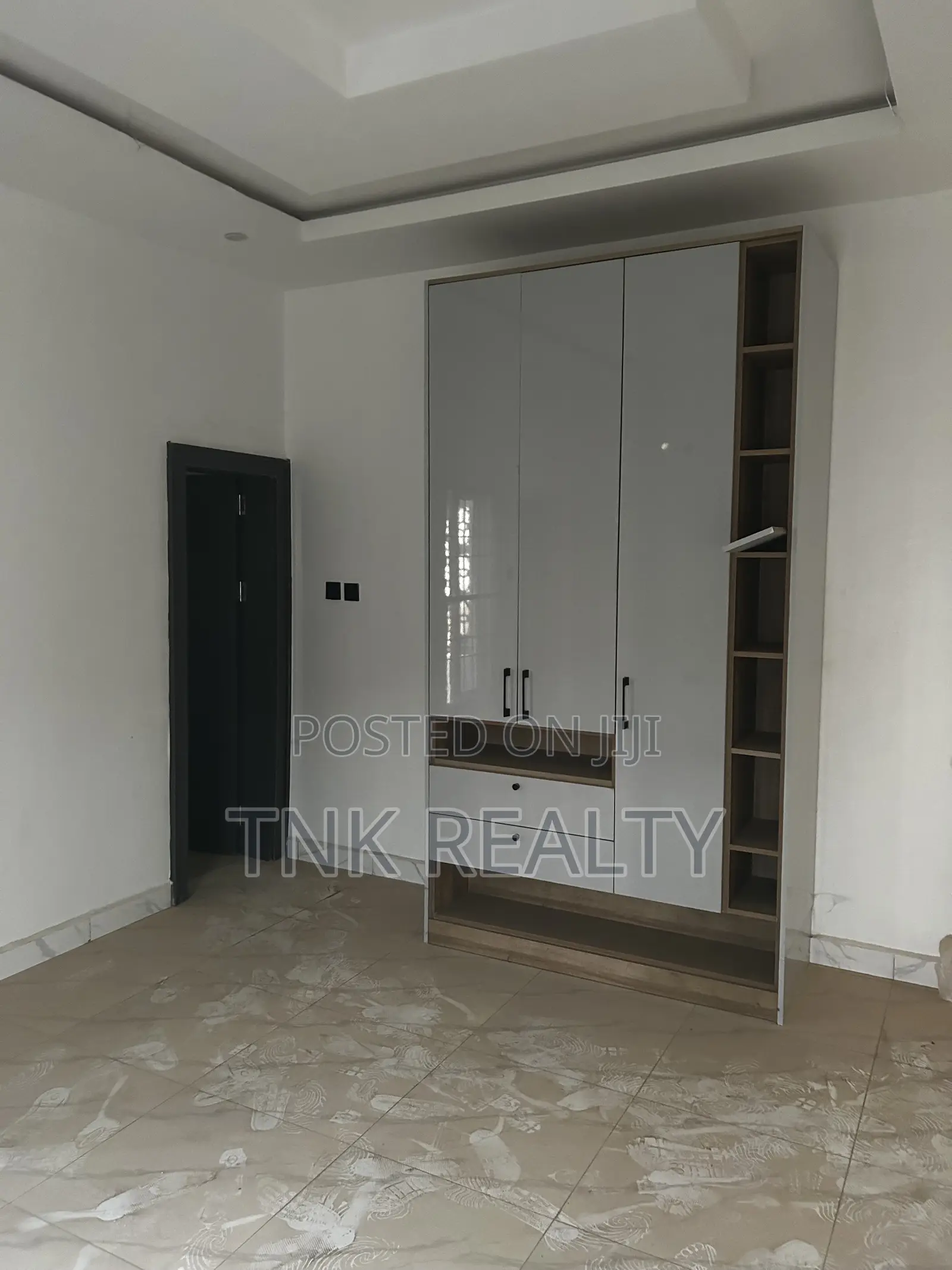 Furnished 3bdrm Townhouse/Terrace in Mabushi for sale