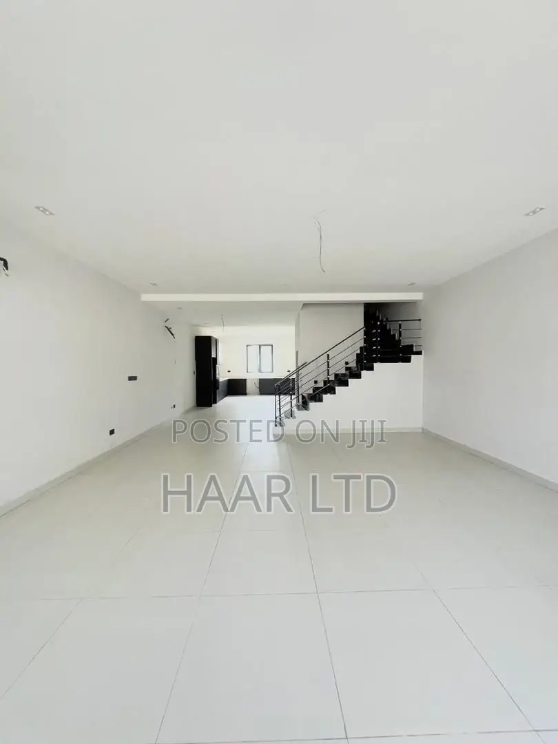 4bdrm Townhouse / Terrace in Old Ikoyi for rent