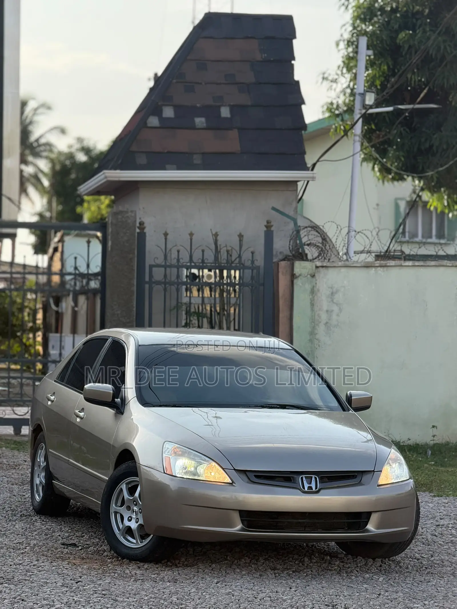 Honda Accord 2004 Gold