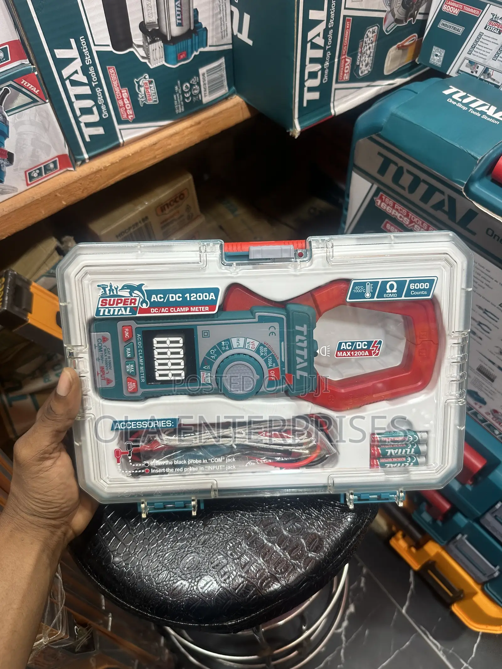 1200a Ac/Dc Clamp Meter