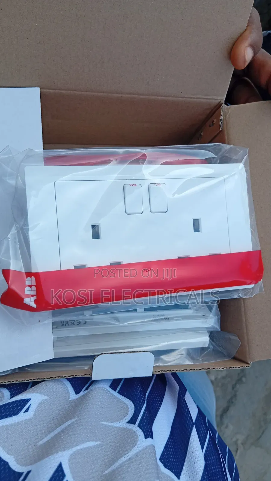 13 Amps Double Abb Socket