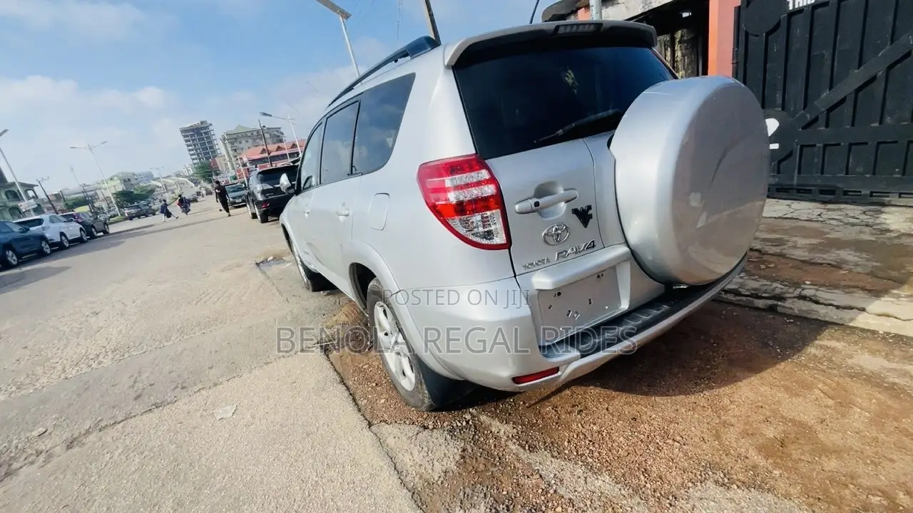 Toyota RAV4 3.5 Limited 4x4 2010 Silver