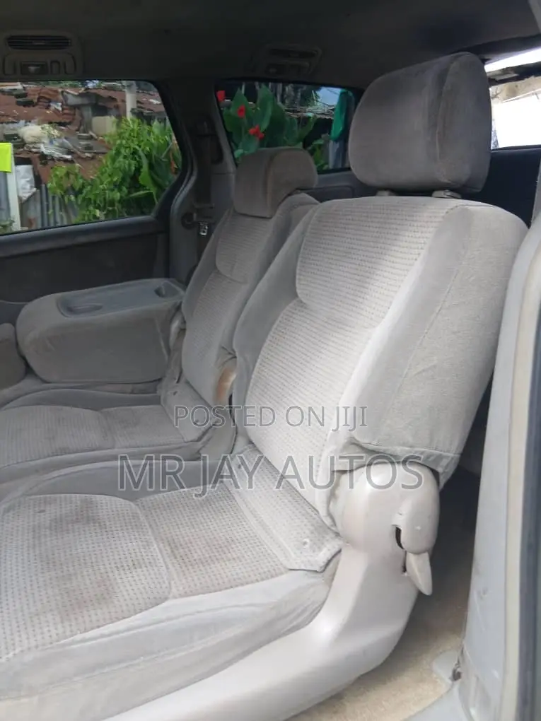 Toyota Sienna 2006 Gray