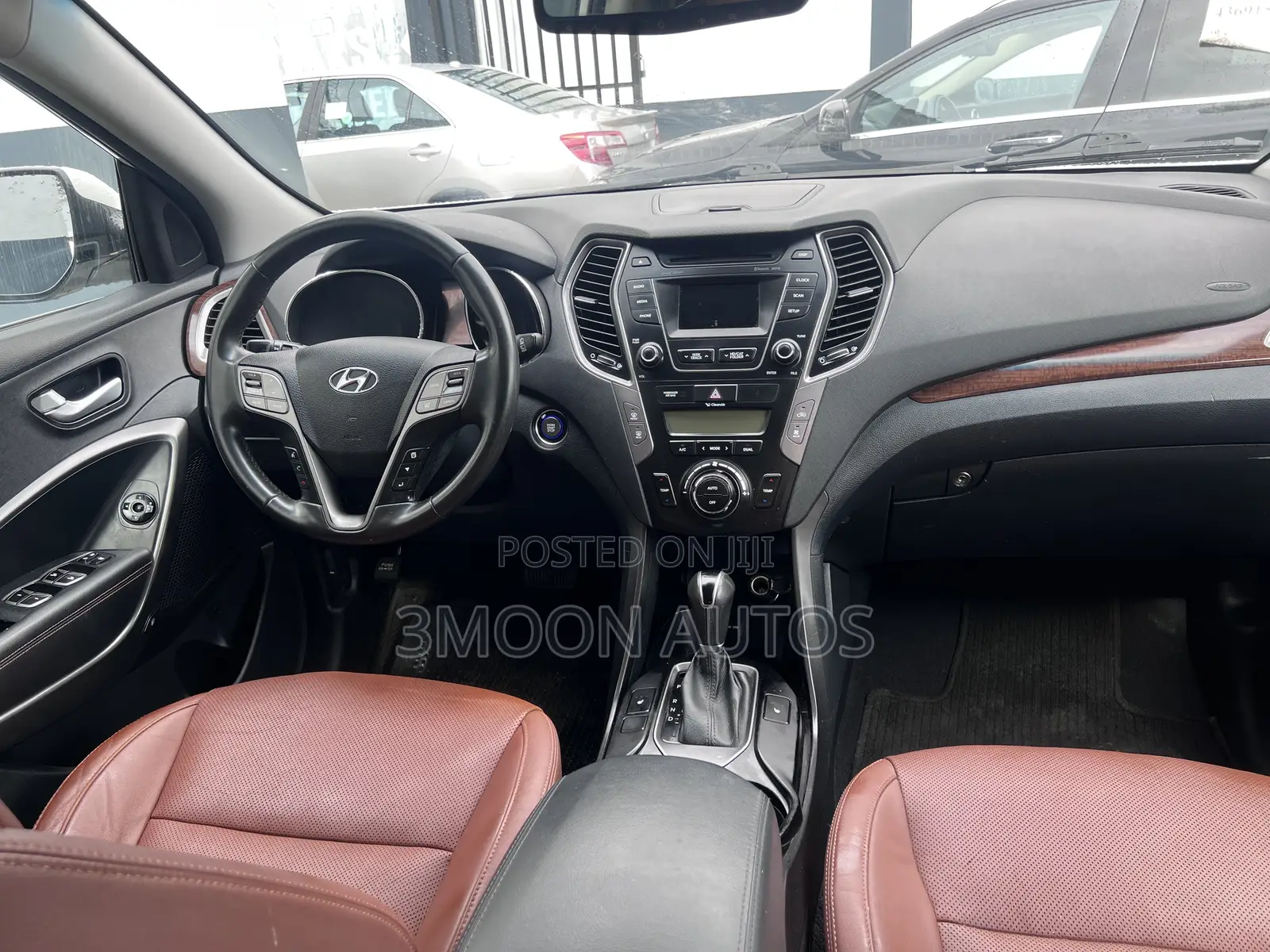 Hyundai Santa Fe Limited w/Saddle Interior 4dr SUV (3.3L 6cyl 6A) 2015