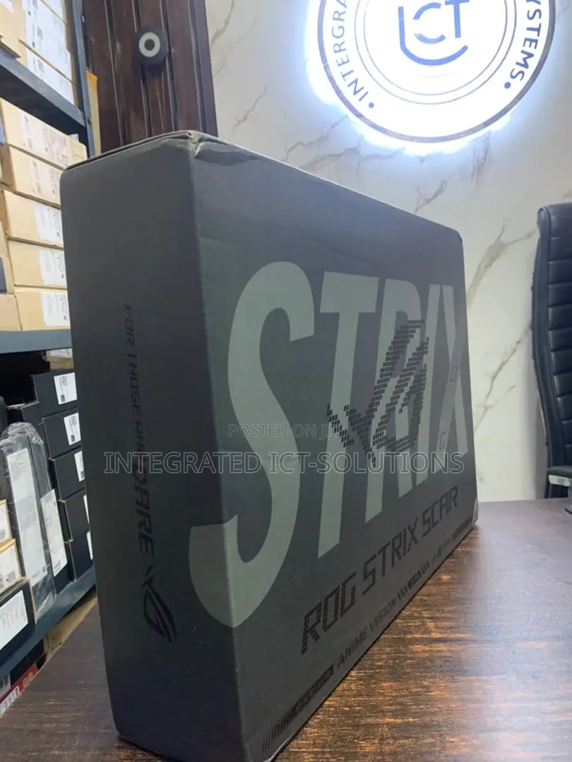 New Laptop Asus ROG Strix SCAR 18 32GB Intel Core Ultra 9 SSD 2T