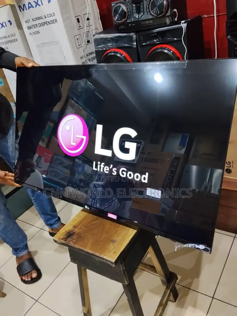 New Lg 45"Inch Led Smart Tv Netflix Youtube Bluetooth Flameless 2years