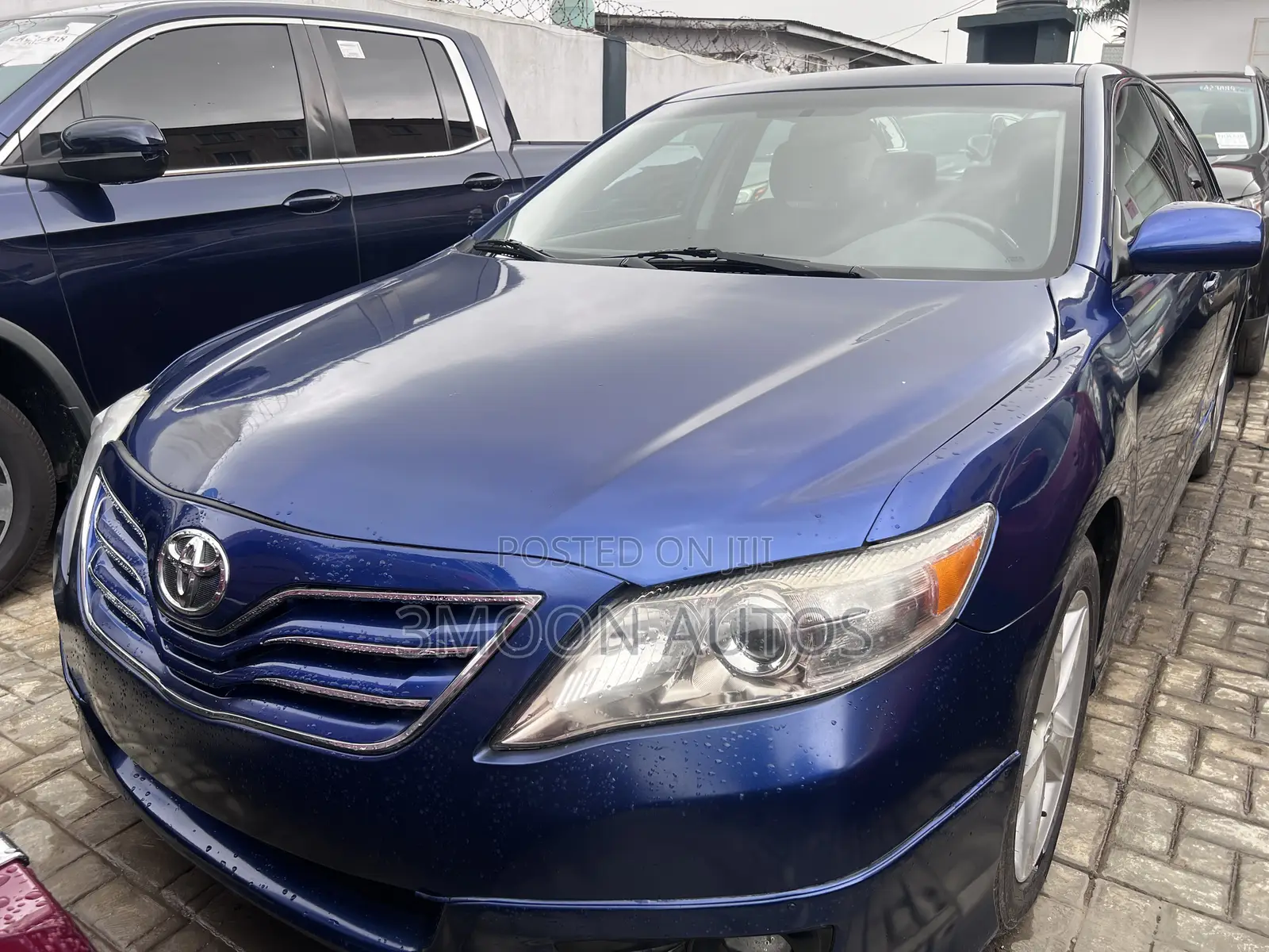 Toyota Camry SE V6 4dr Sedan (3.5L 6cyl 6A) 2011 Blue