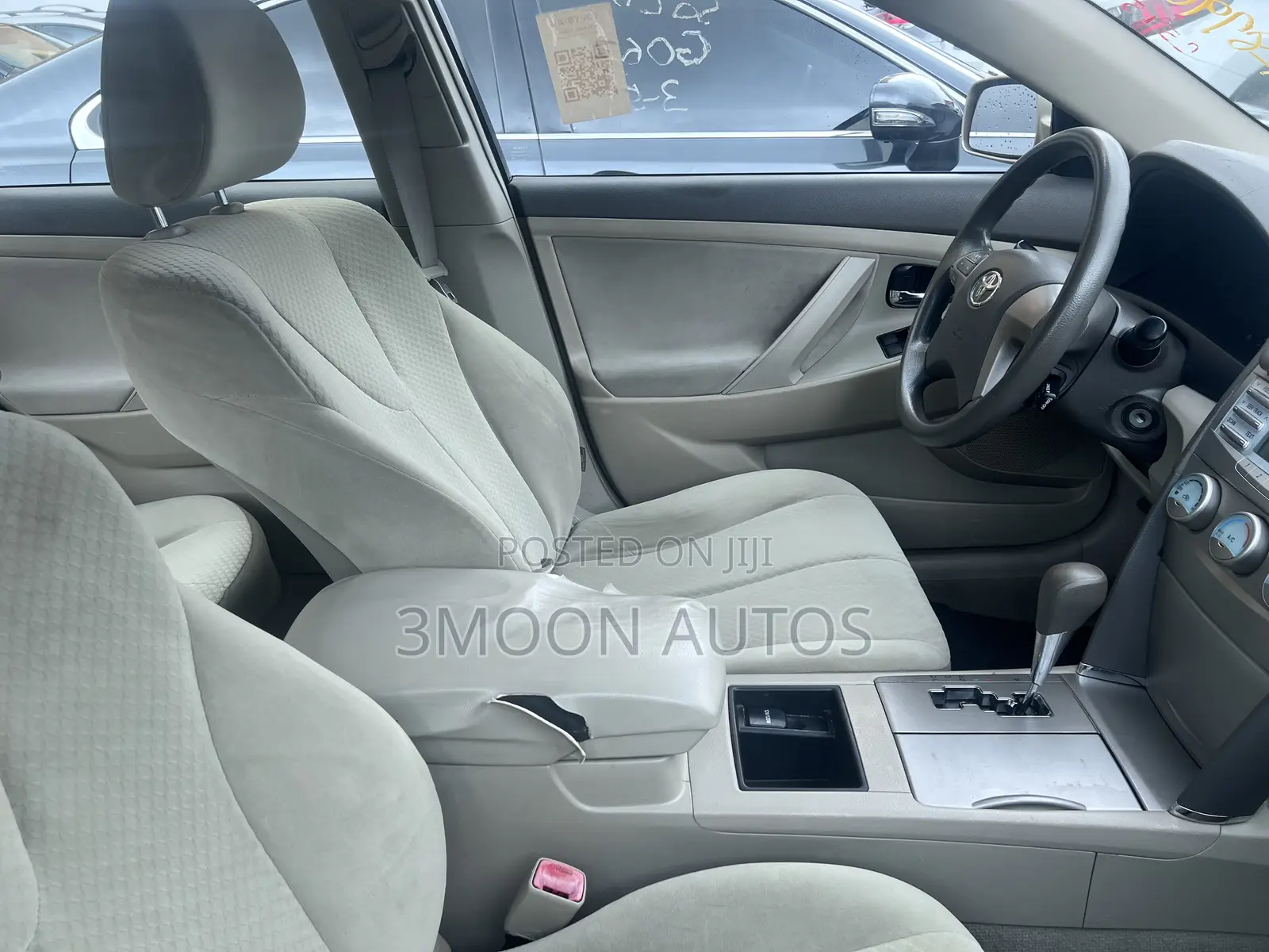 Toyota Camry LE 4dr Sedan (2.4L 4cyl 5A) 2009 Gold