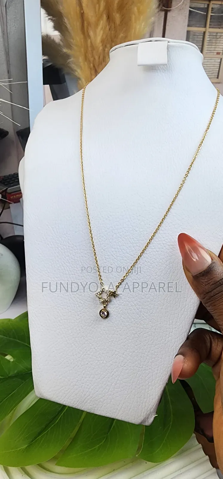 Dainty Star Necklace