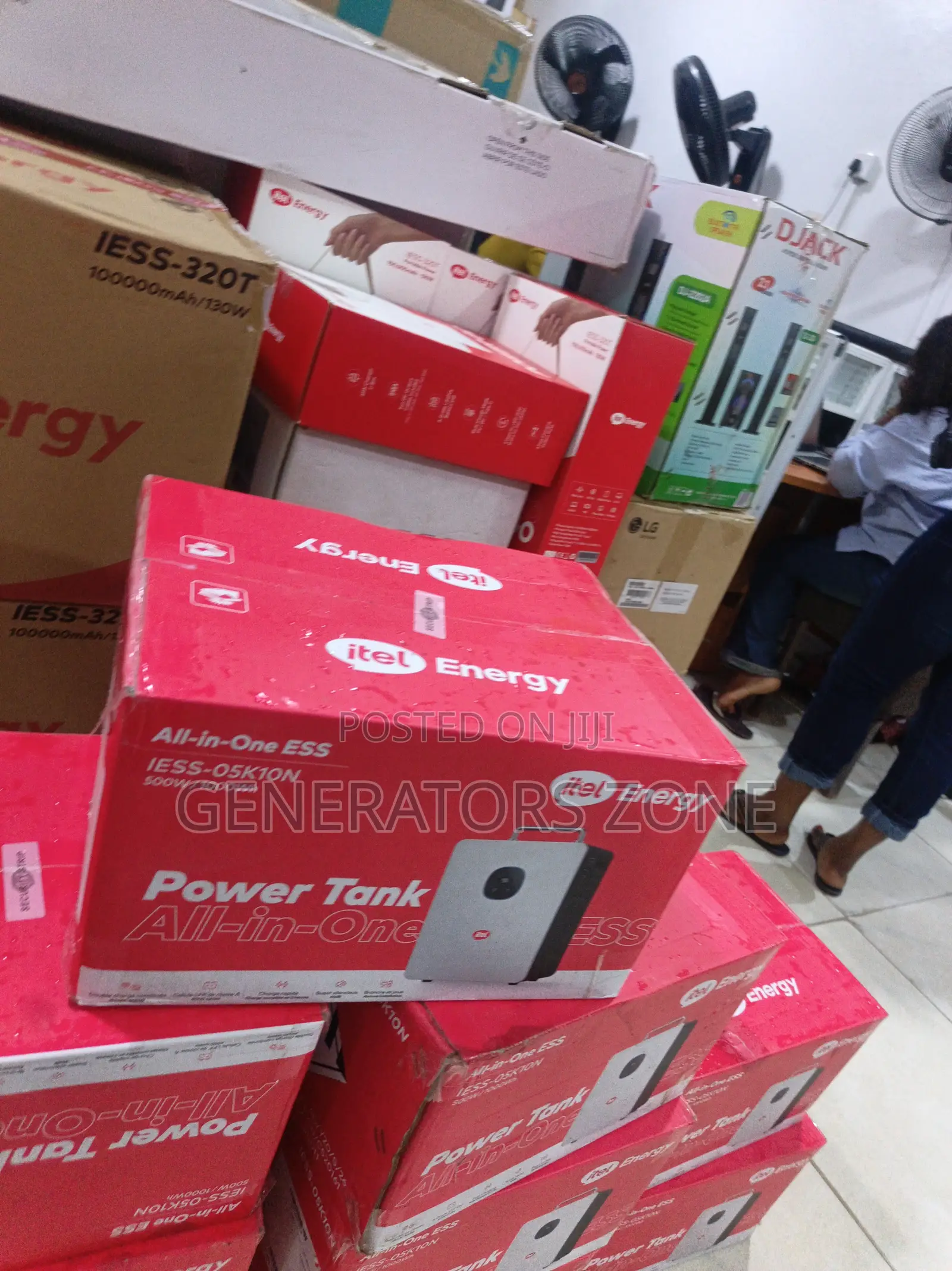Itel 500w Solar Generator With 1000wh Lithium Battery
