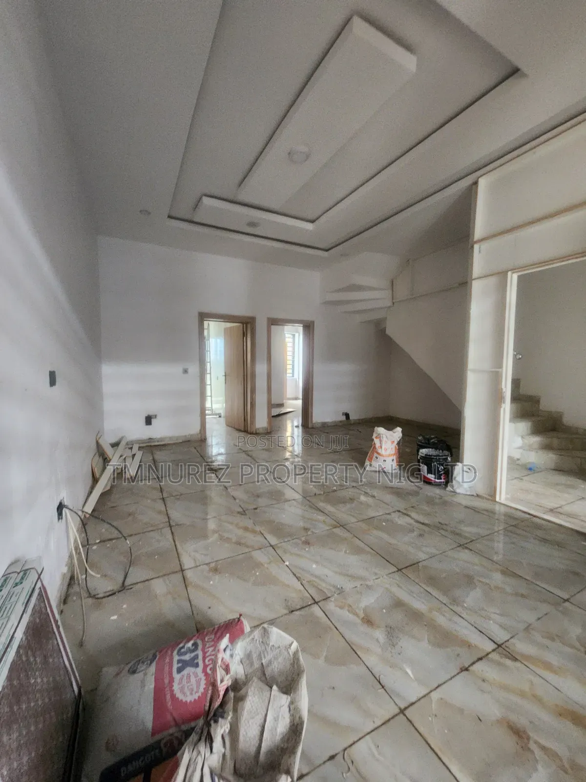 Mini Flat in Ikota for rent