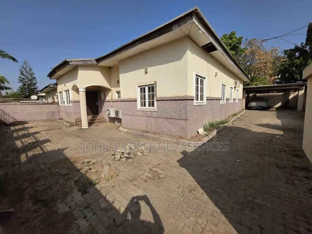 3bdrm Bungalow in Life Camp for rent