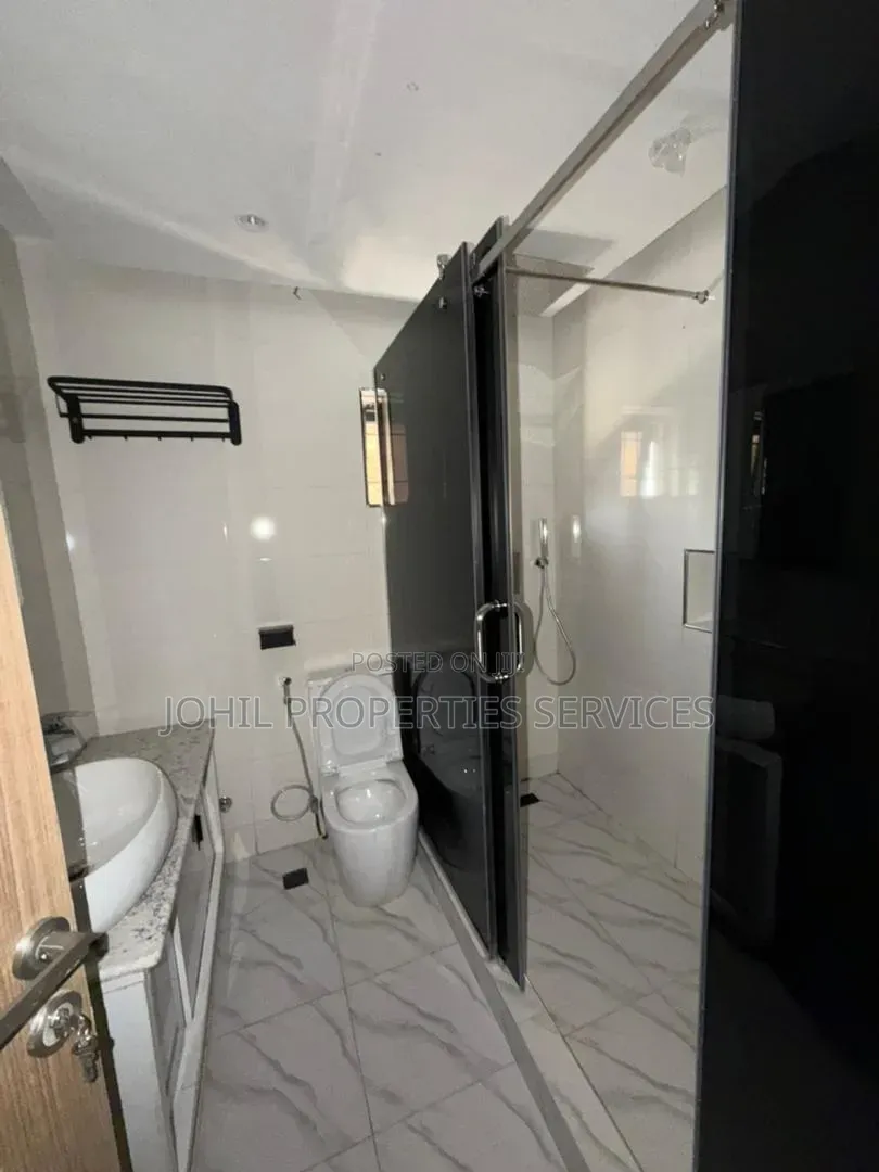 4bdrm Duplex in Life Camp for sale
