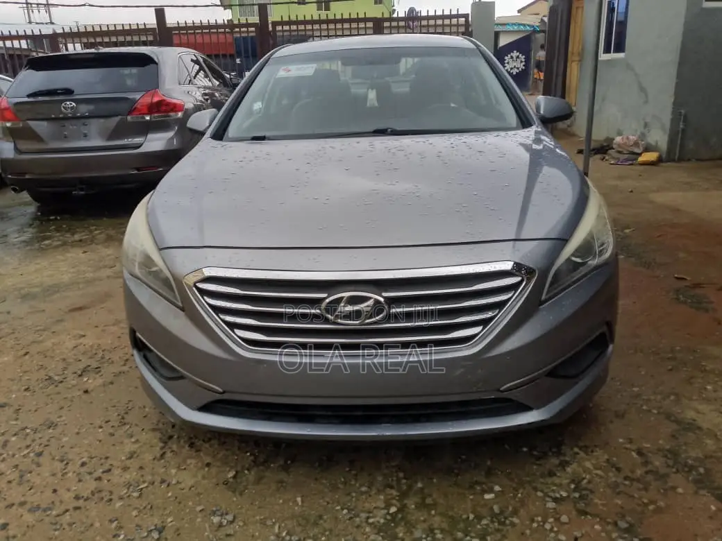 Hyundai Sonata SE 2016 Gray