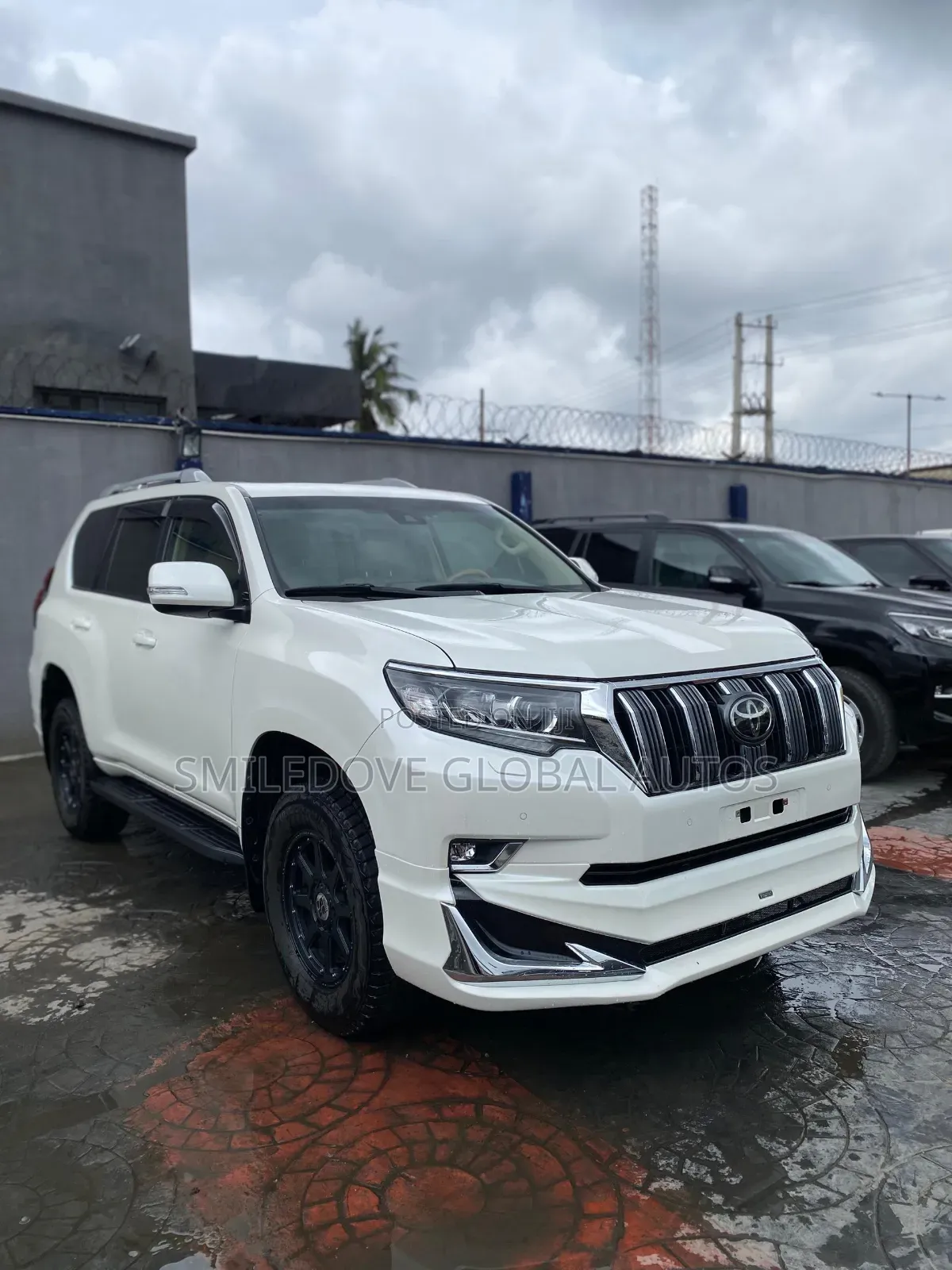 Toyota Land Cruiser Prado 2023 White