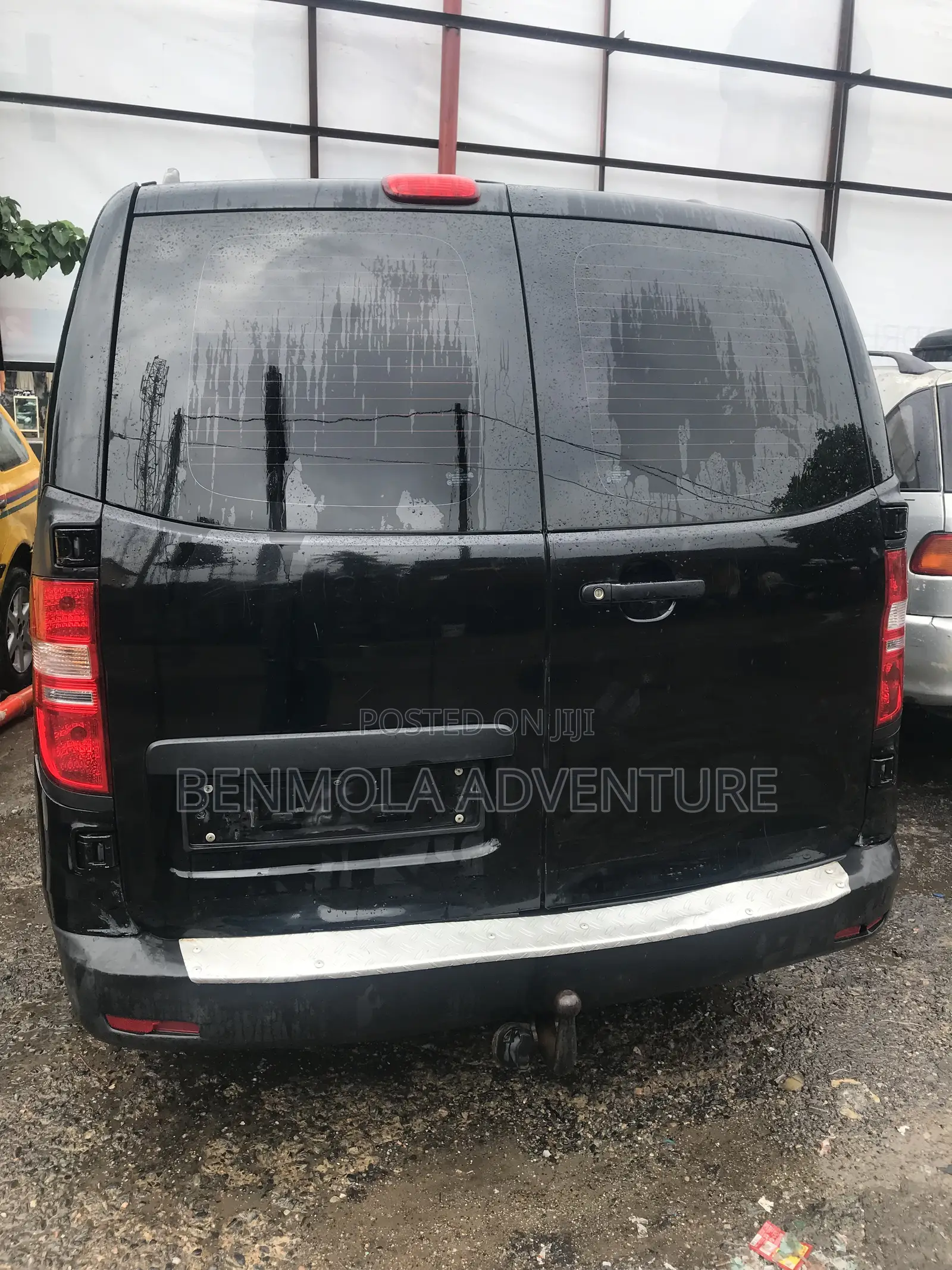 Hyundai H1 2010 Black