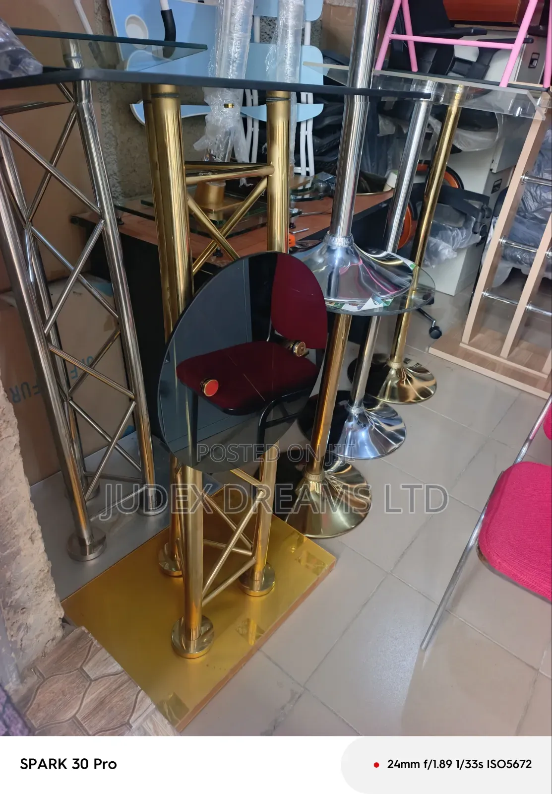 High Quality Golden Pulpit