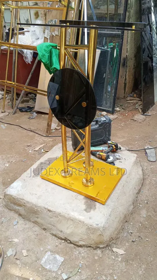 High Quality Golden Pulpit