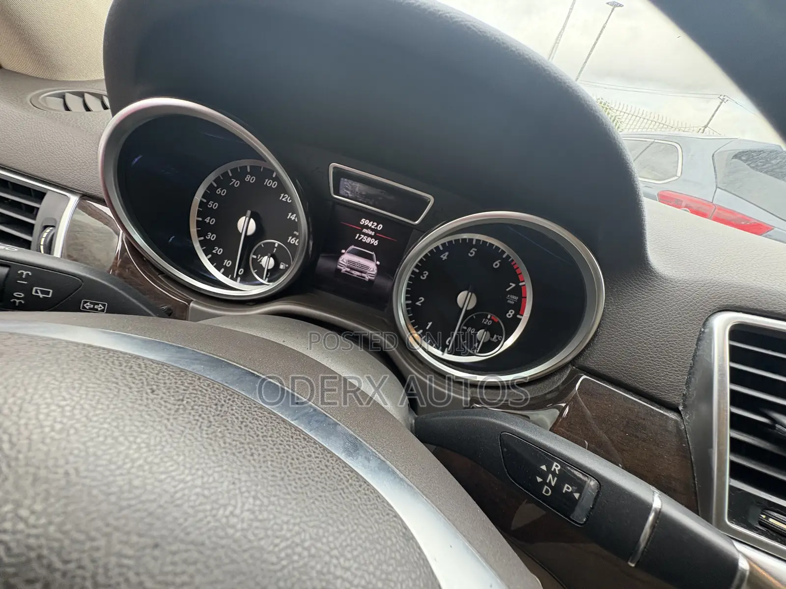 Mercedes-Benz M Class ML350 4MATIC 4dr SUV AWD (3.5L 6cyl 7A) 2014