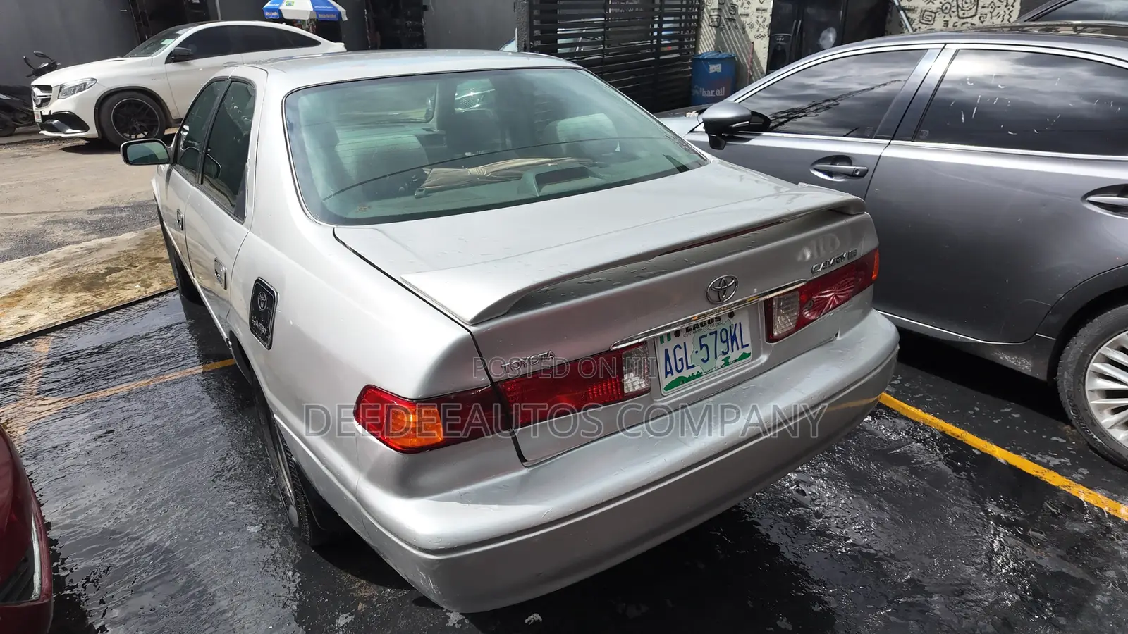 Toyota Camry SE 4dr Sedan (2.4L 4cyl 4A) 2002 Silver