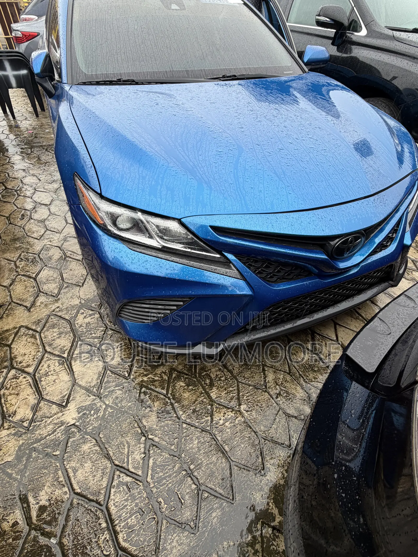 Toyota Camry LE (2.5L 4cyl 8A) 2019 Blue