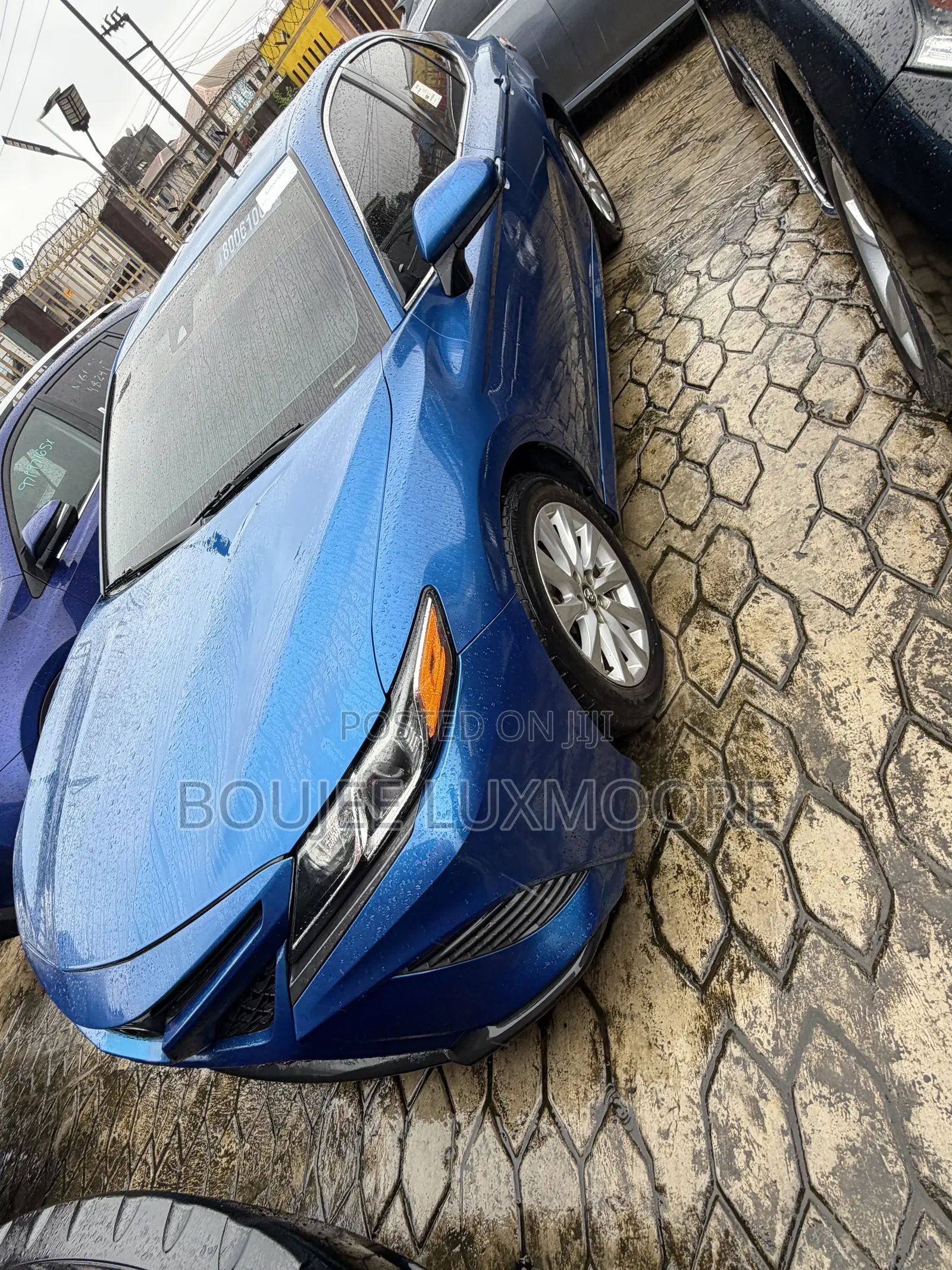 Toyota Camry LE (2.5L 4cyl 8A) 2019 Blue
