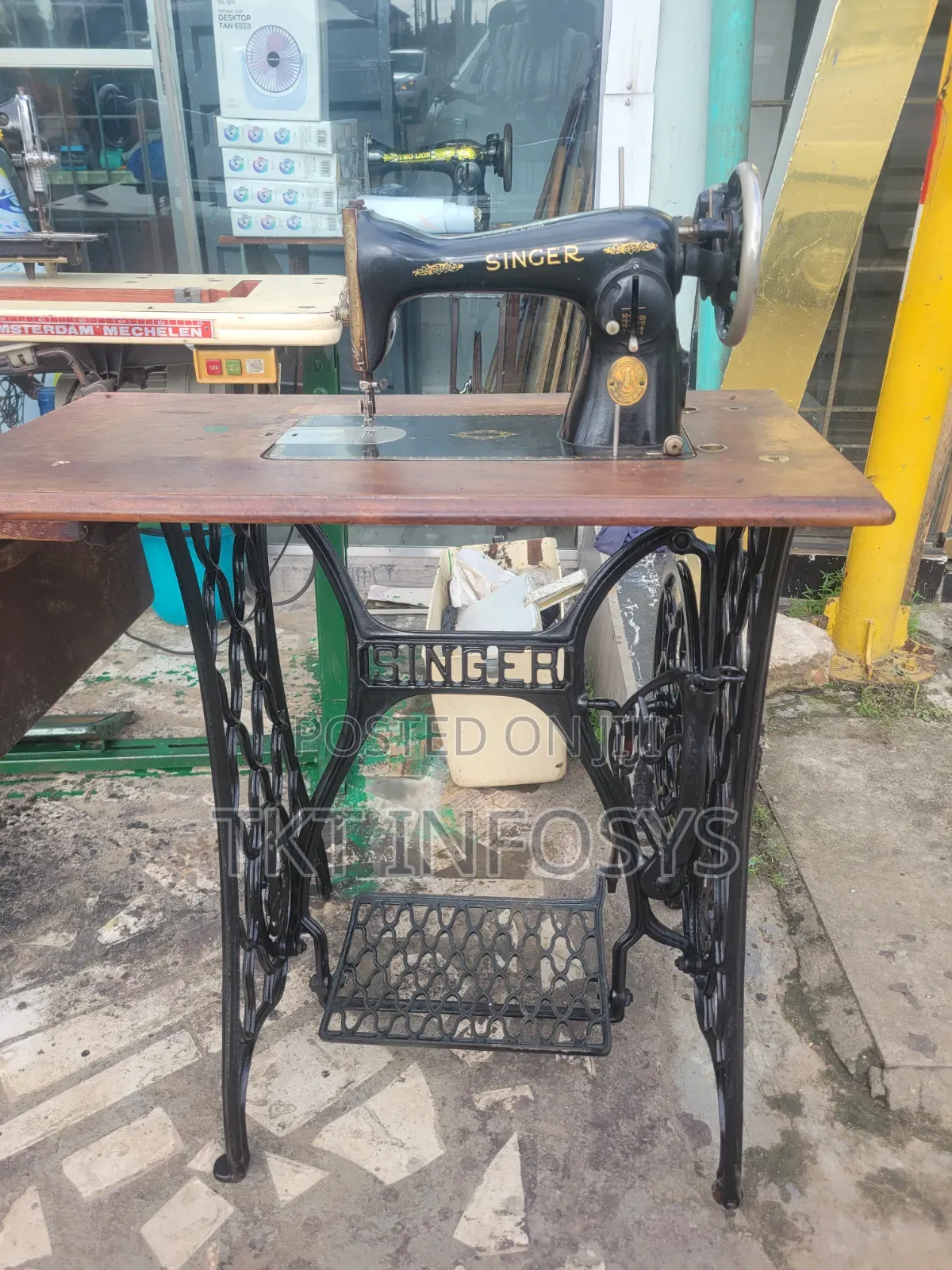 Complete Singer Leather and Fabric Machine