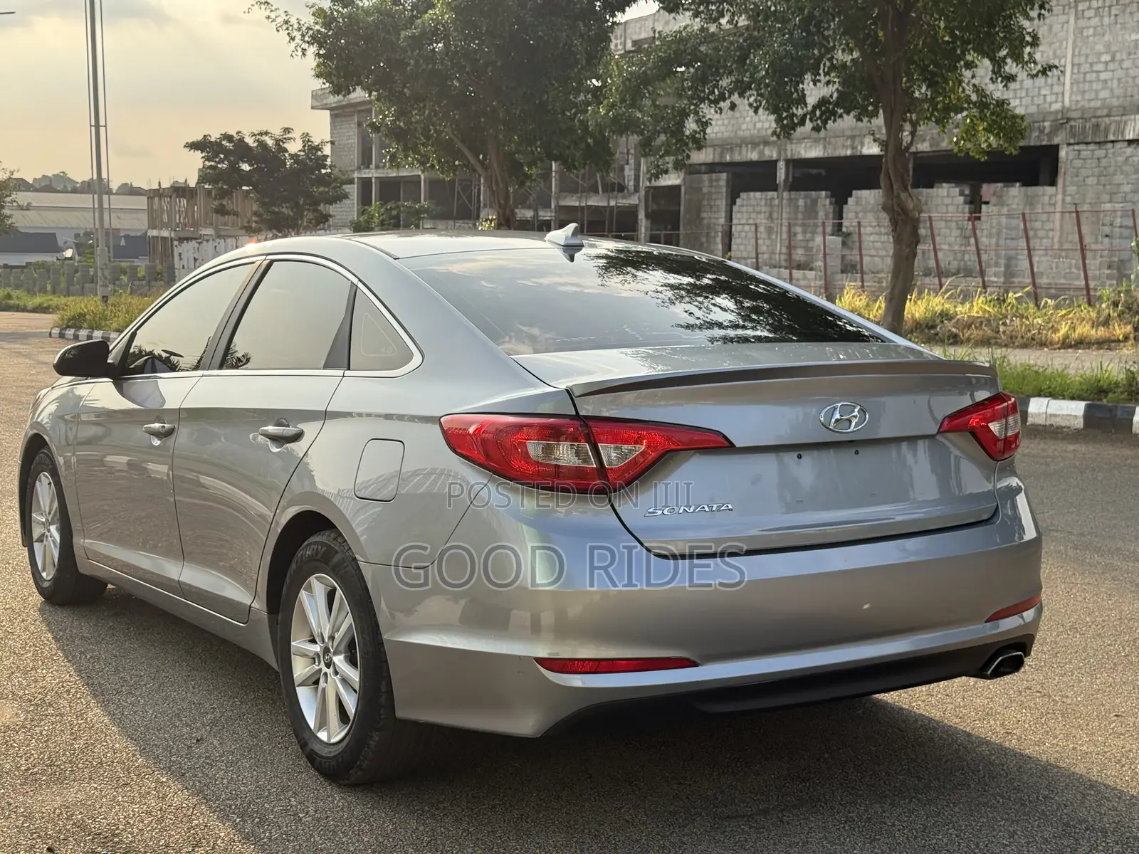 Hyundai Sonata Limited 4dr Sedan (2.4L 4cyl 6A) 2015 Silver