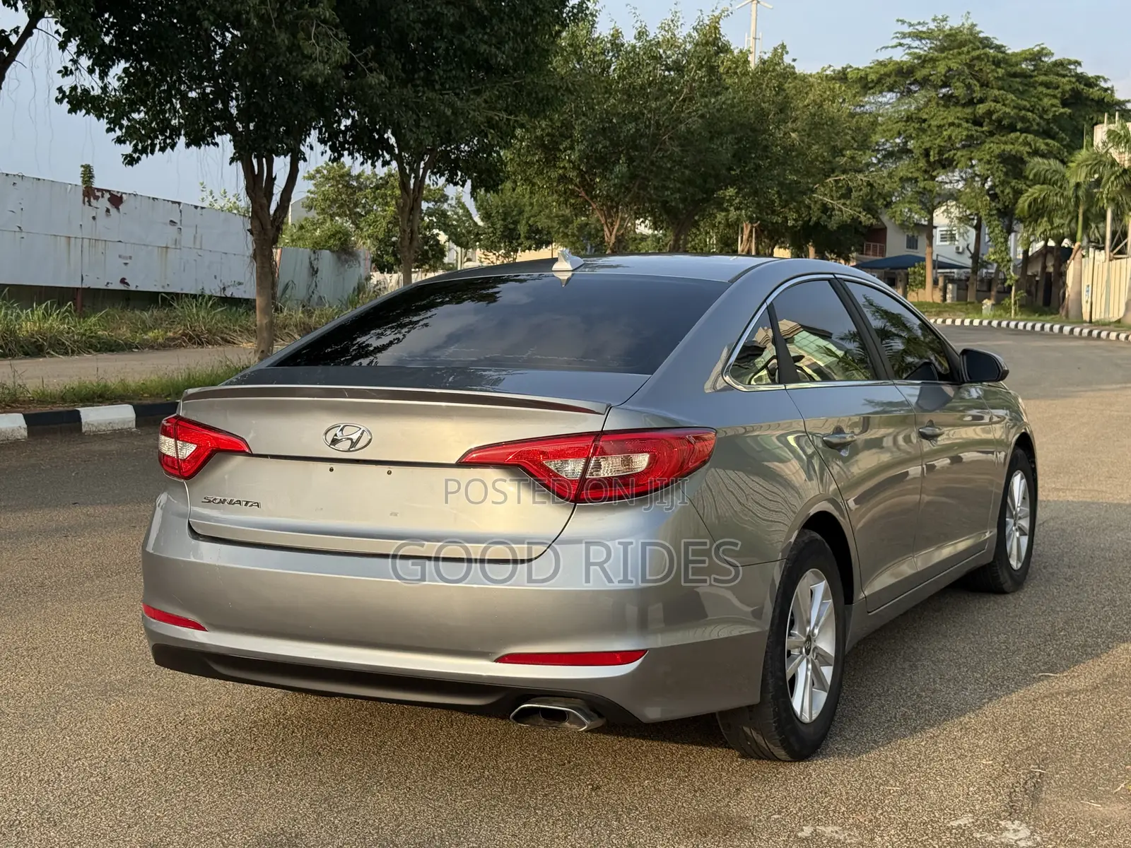 Hyundai Sonata Limited 4dr Sedan (2.4L 4cyl 6A) 2015 Silver