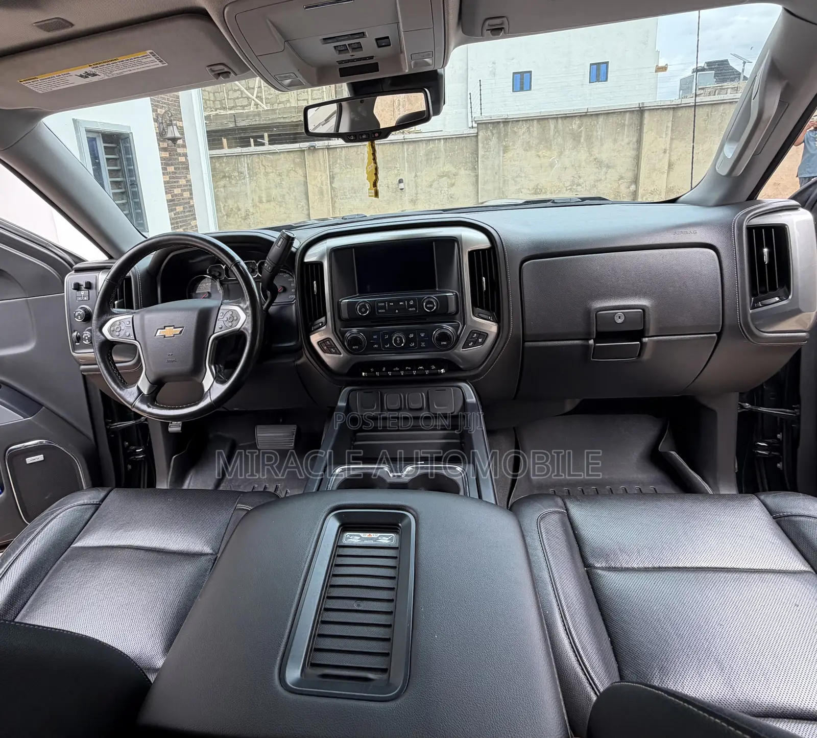 Chevrolet Silverado 2019 Black