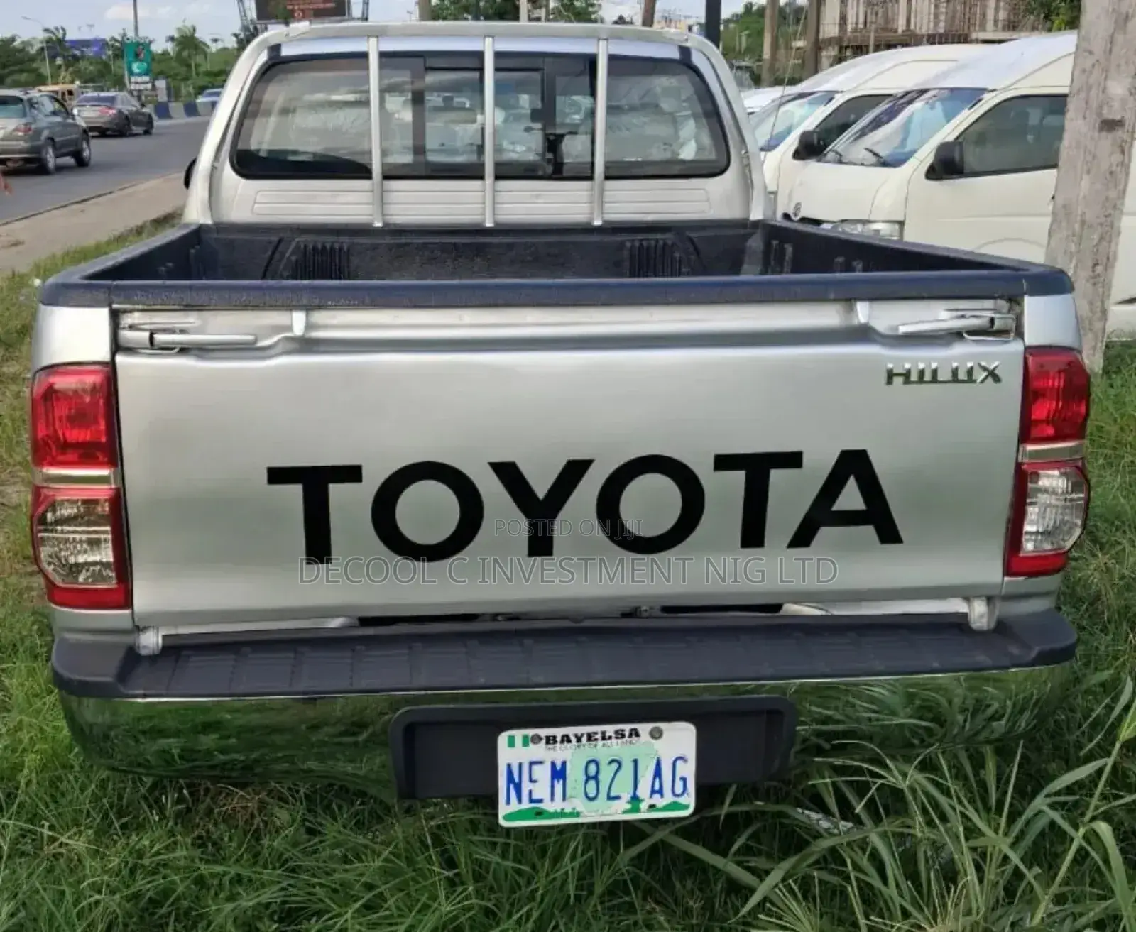 Toyota Hilux SR 4x4 2015 Silver