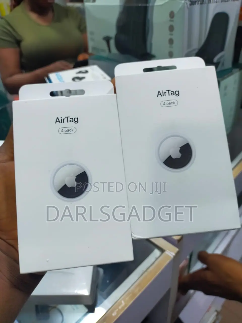 Apple Airtag Bluetooth Item Tracker 4 Pack for iPhone and iPad Set