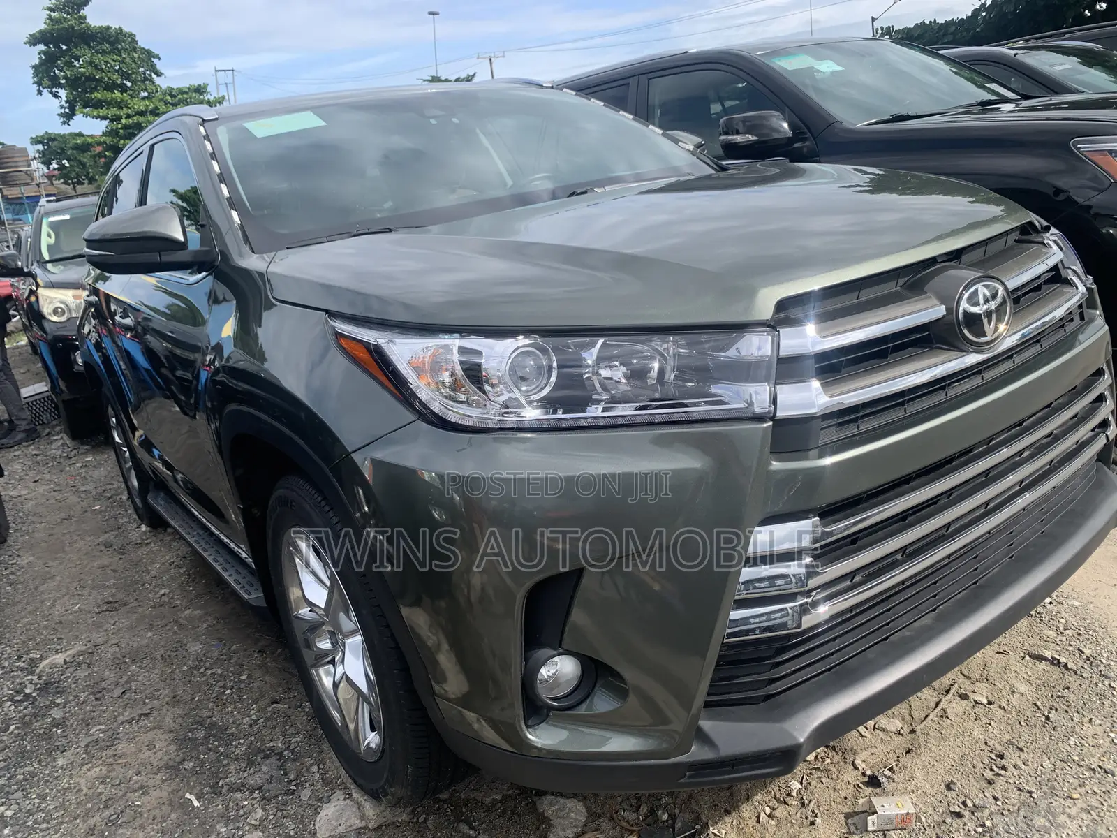Toyota Highlander Limited 4x4 V6 (3.5L 6cyl 8A) 2017 Green