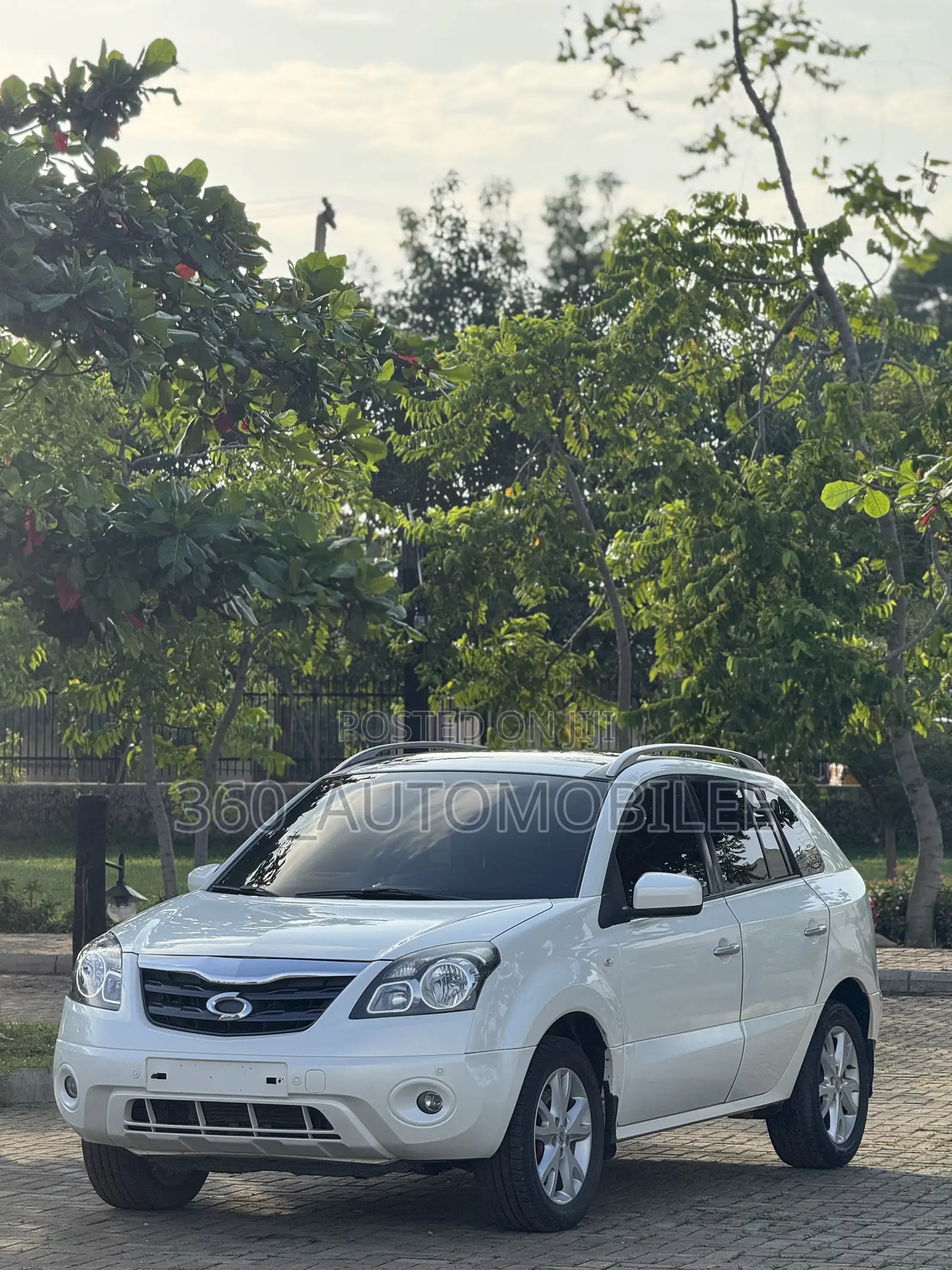 Renault Samsung QM5 2010 White