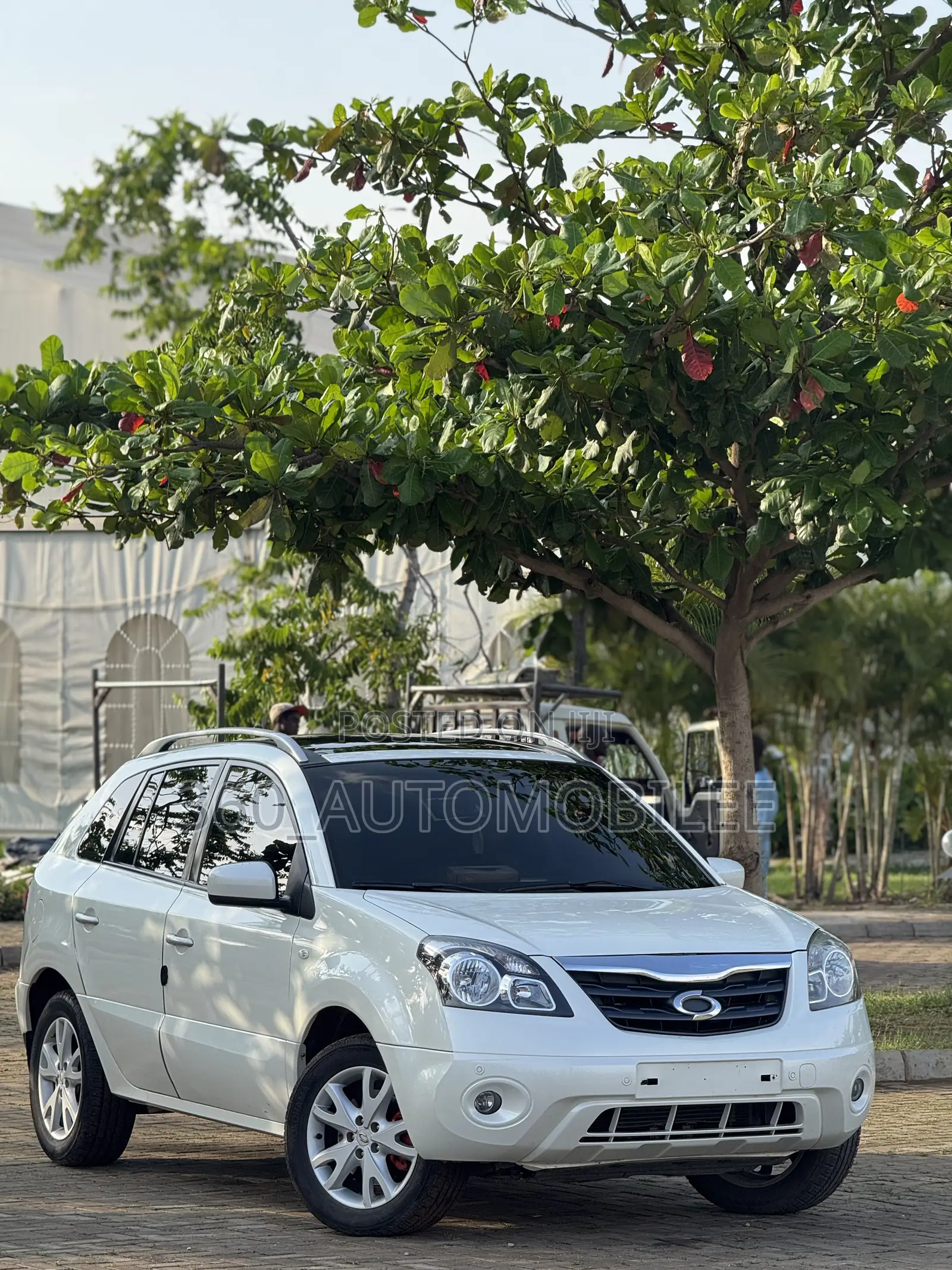 Renault Samsung QM5 2010 White