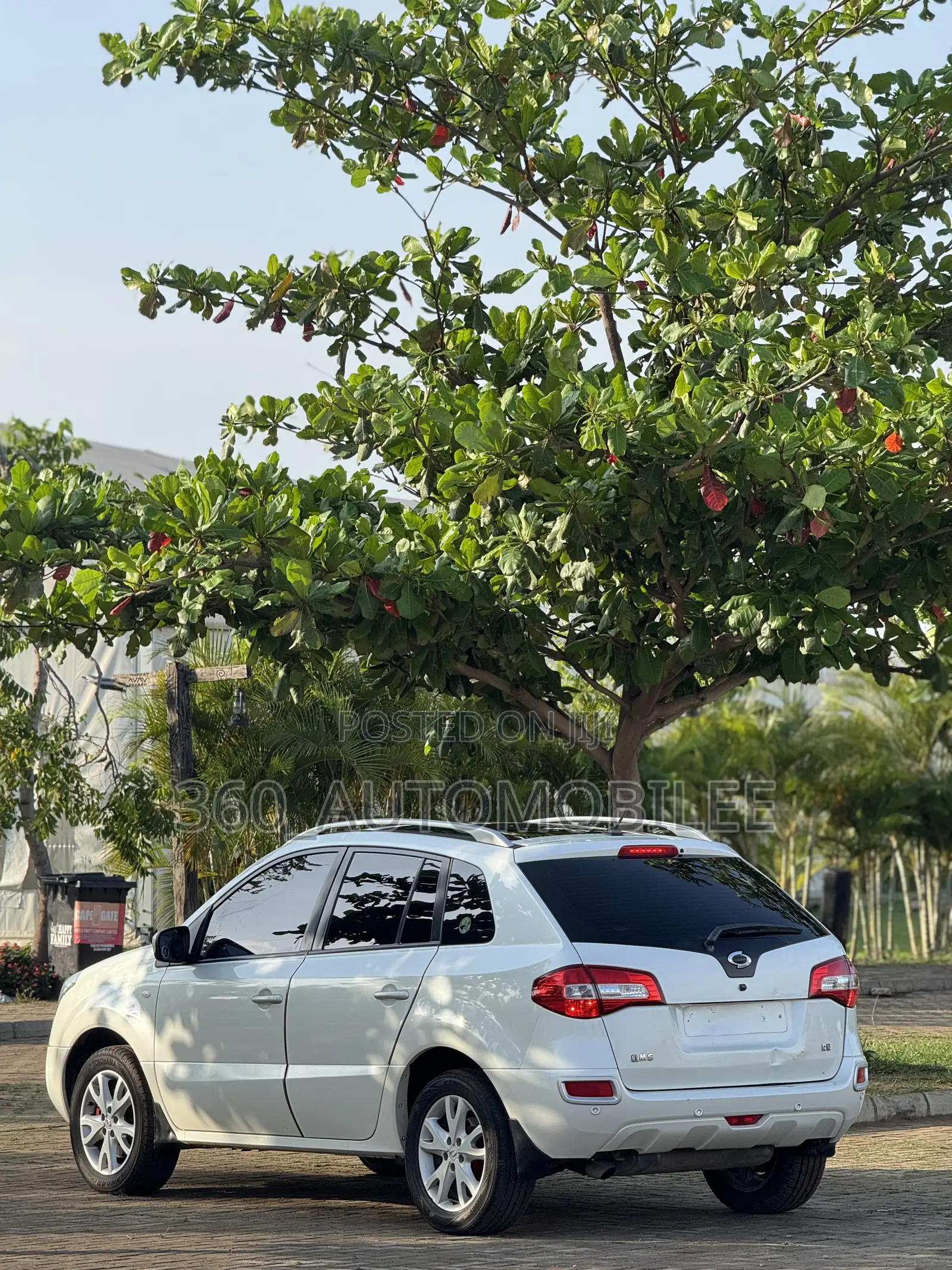 Renault Samsung QM5 2010 White