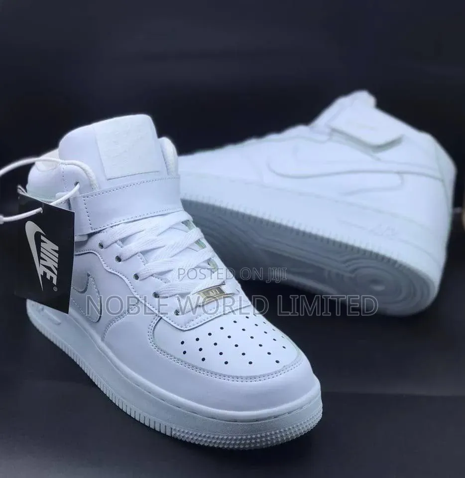 Nike Black/White Sneakers Cw 7p