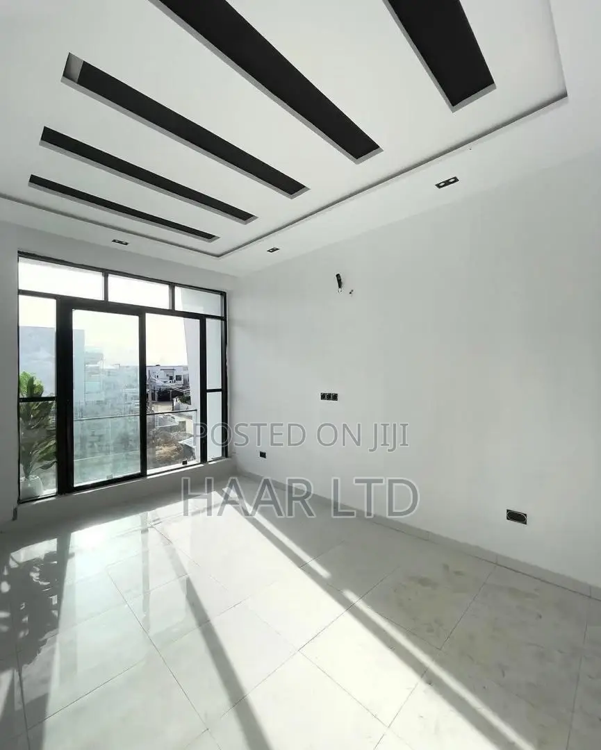 3bdrm Duplex in Ikota for rent