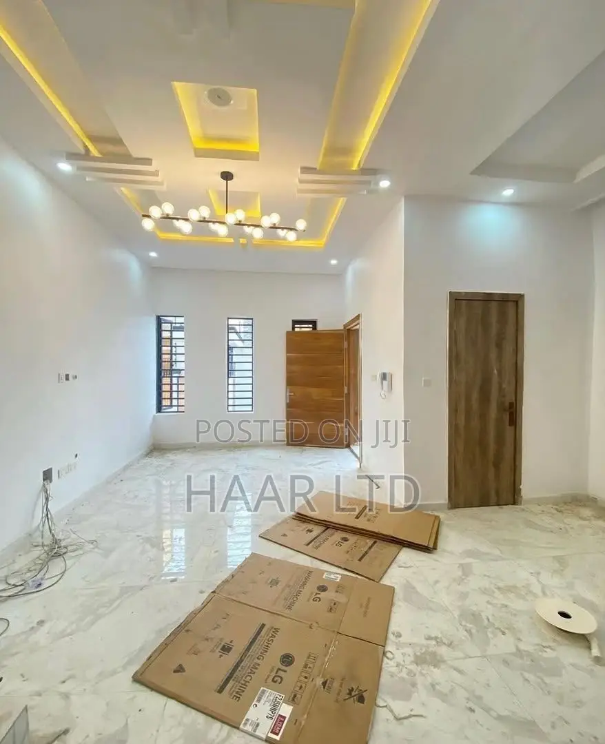 4bdrm Duplex in Ikota for rent