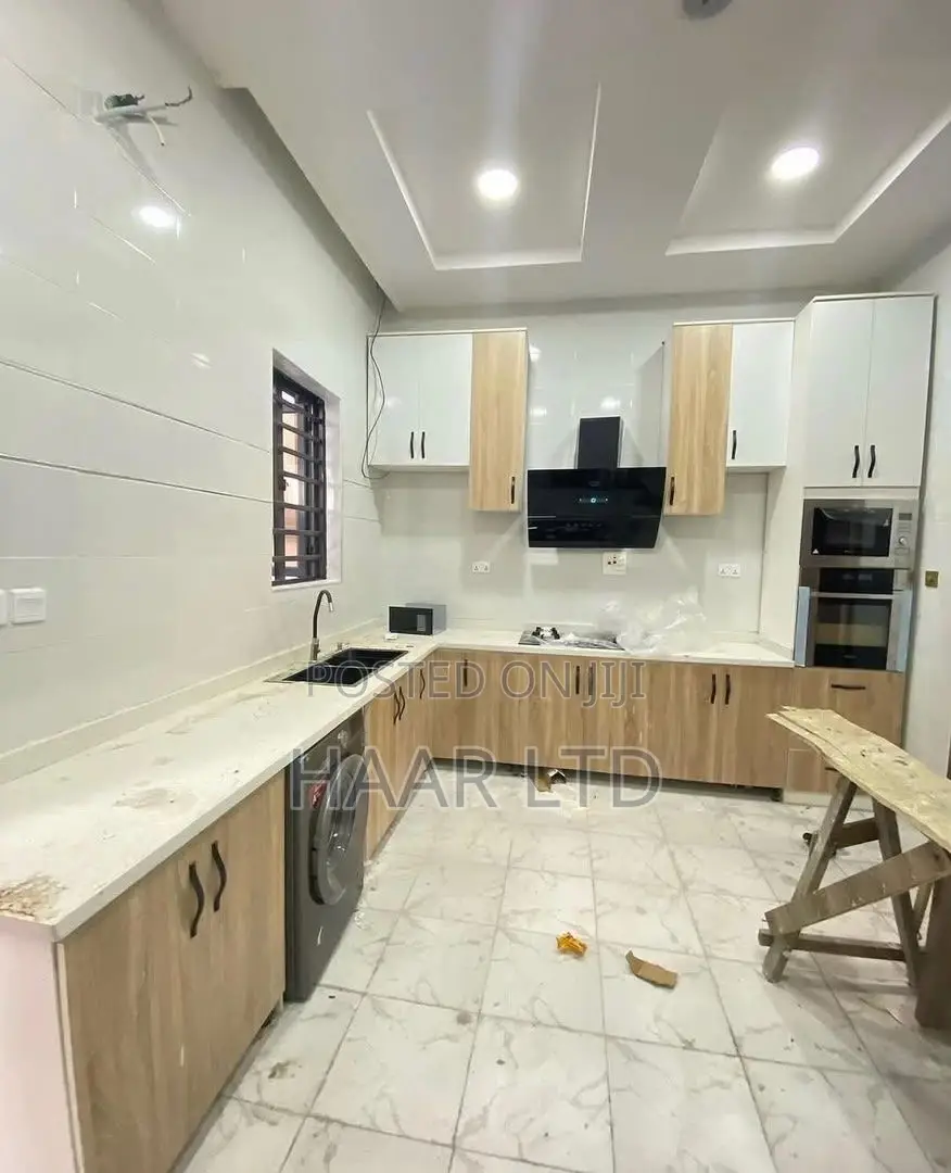 4bdrm Duplex in Ikota for rent