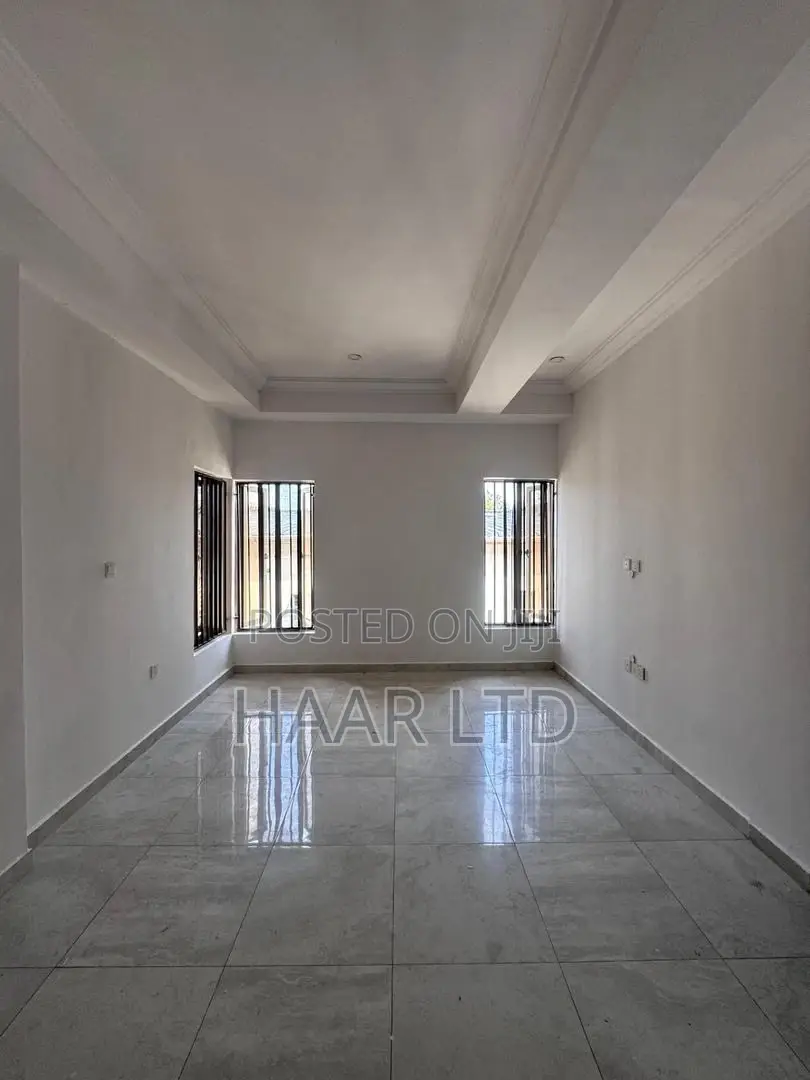 4bdrm Duplex in Ikota for rent