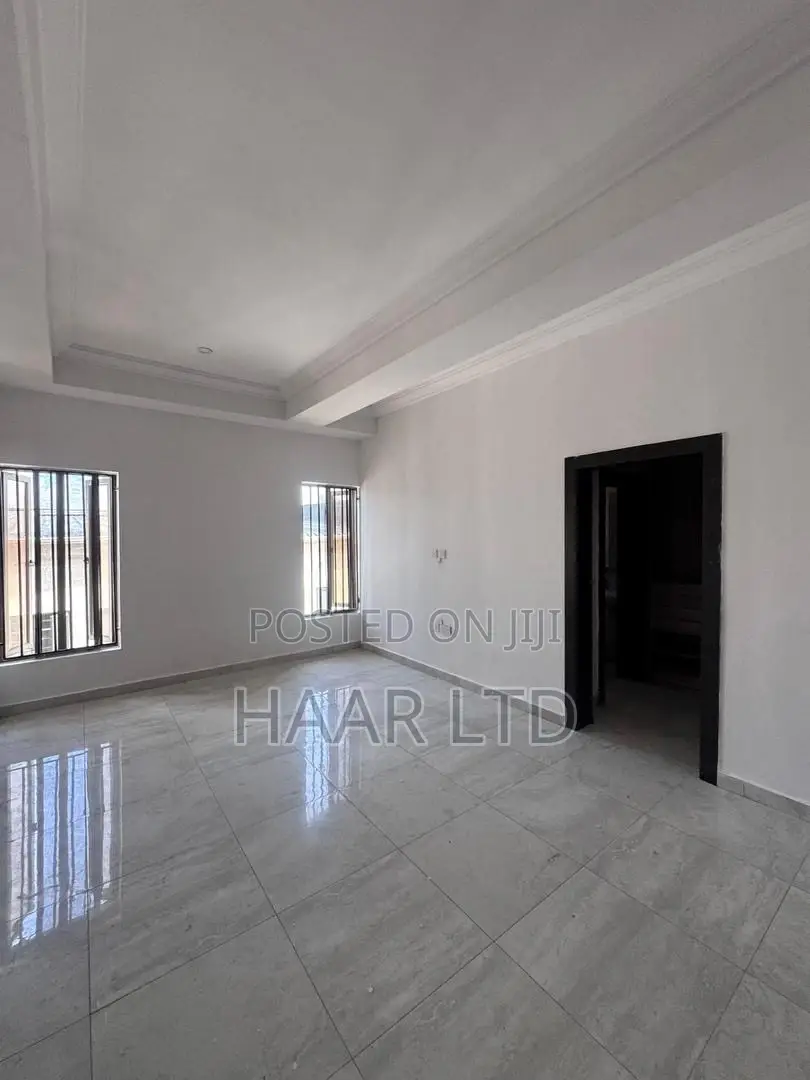 4bdrm Duplex in Ikota for rent