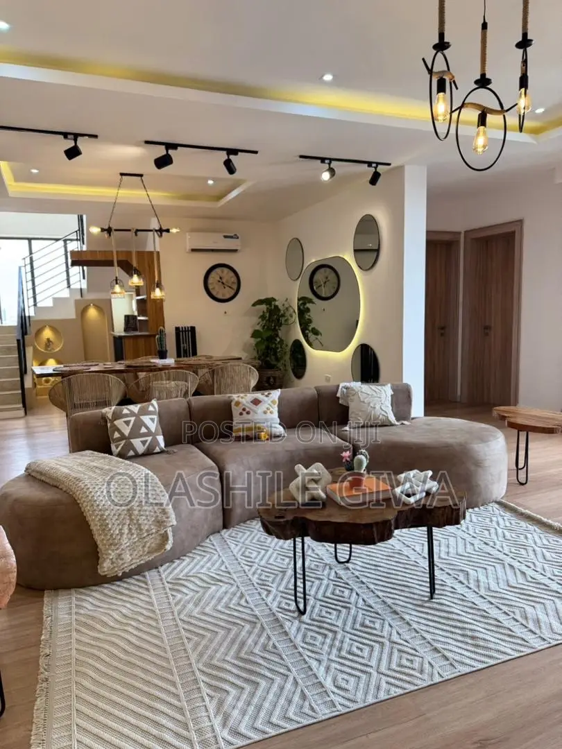 4 Bedroom Apartment