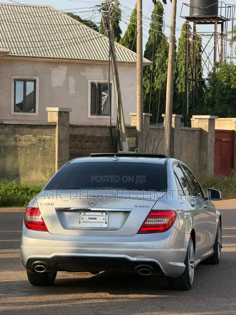 Mercedes-Benz C300 2012 Silver