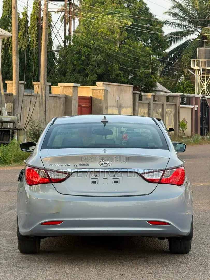 Hyundai Sonata 2013 Silver