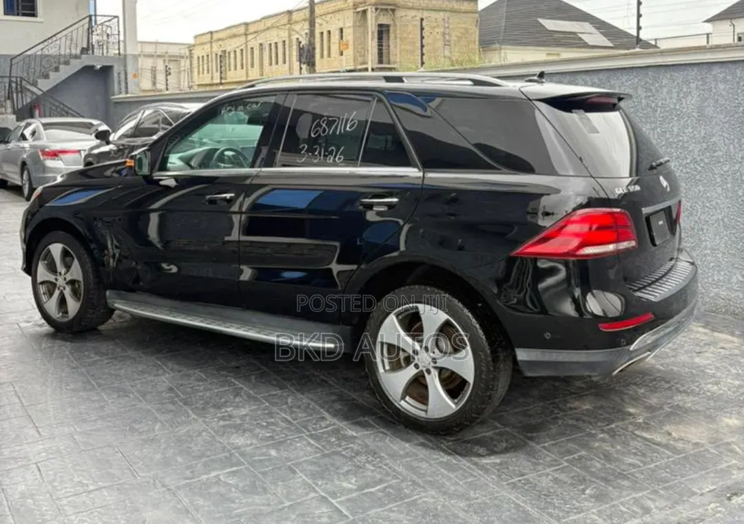 Mercedes-Benz GLE-Class 2016 Black