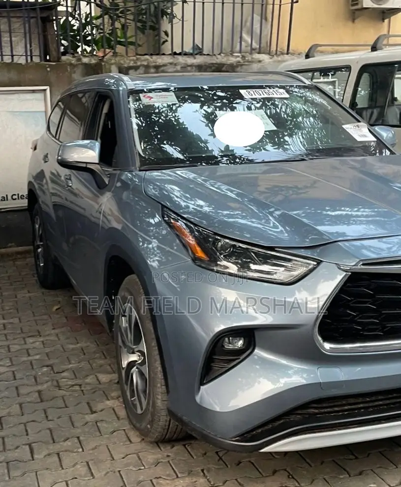 Toyota Highlander Platinum 2022 Blue