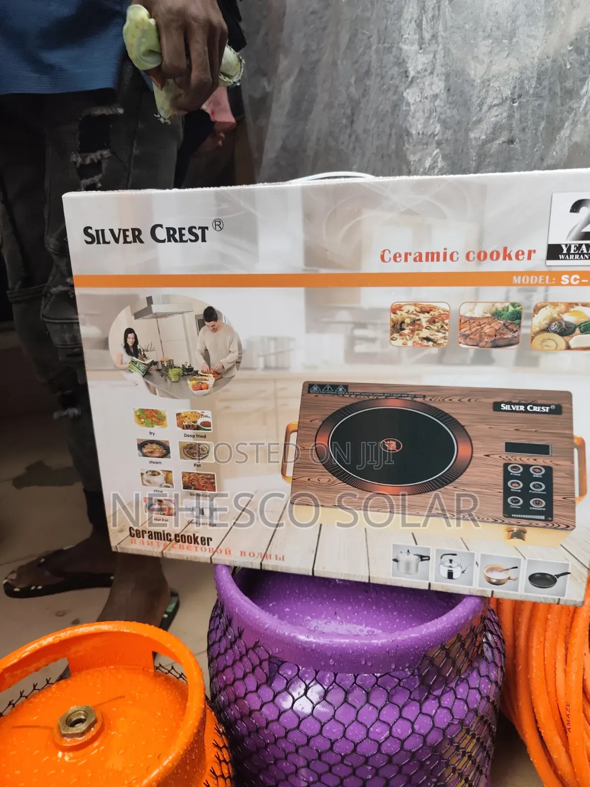 Cook Faster With This High-Performance Ceramic Cooker